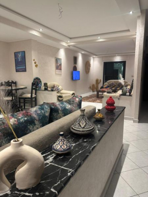 Appartement en plein centre de Tanger à 2 minutes de la corniche